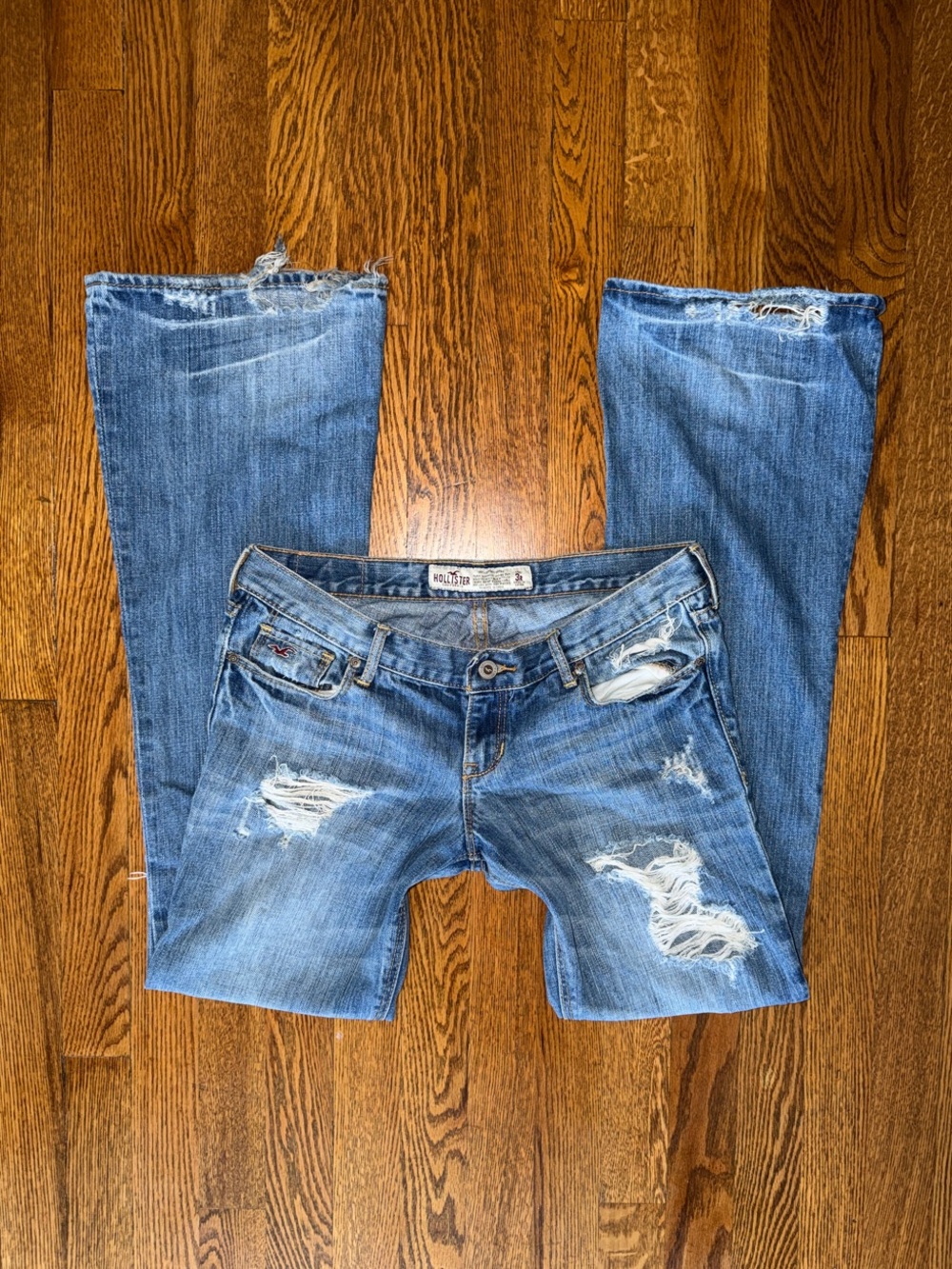2000s Vintage Y2K Hollister Low Rise Bootcut Light Blue Distressed Jeans